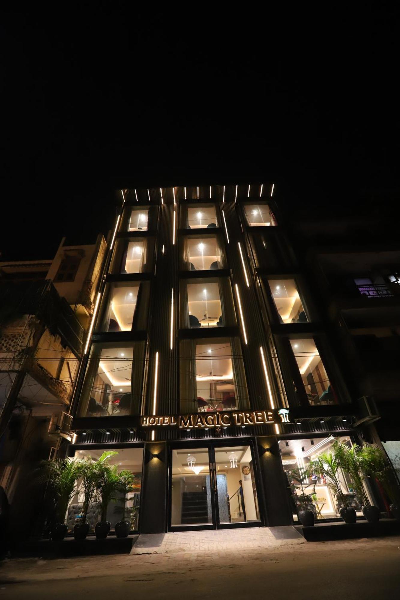 Hotel The Magic Tree - Paharganj نيودلهي المظهر الخارجي الصورة