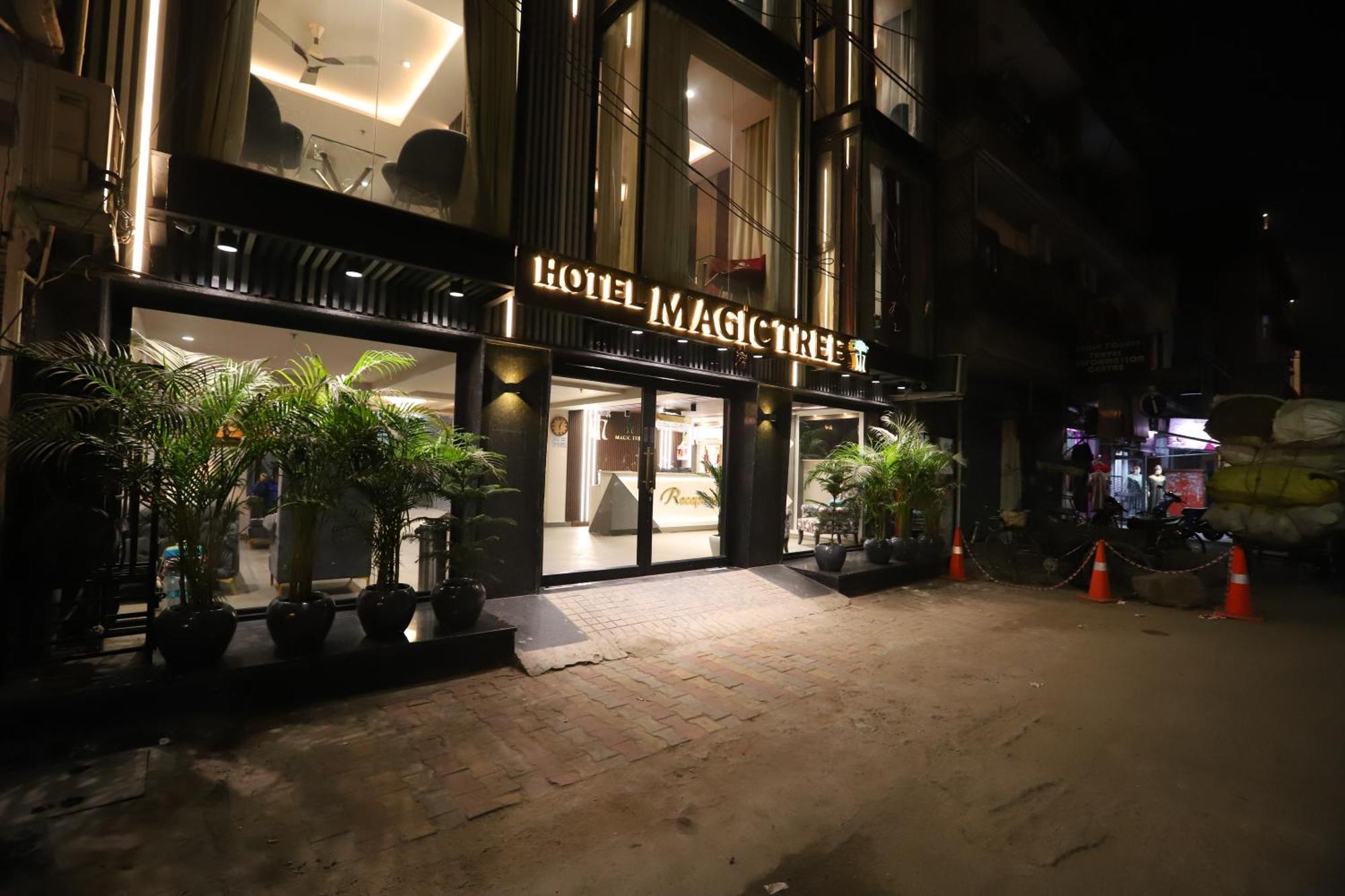 Hotel The Magic Tree - Paharganj نيودلهي المظهر الخارجي الصورة